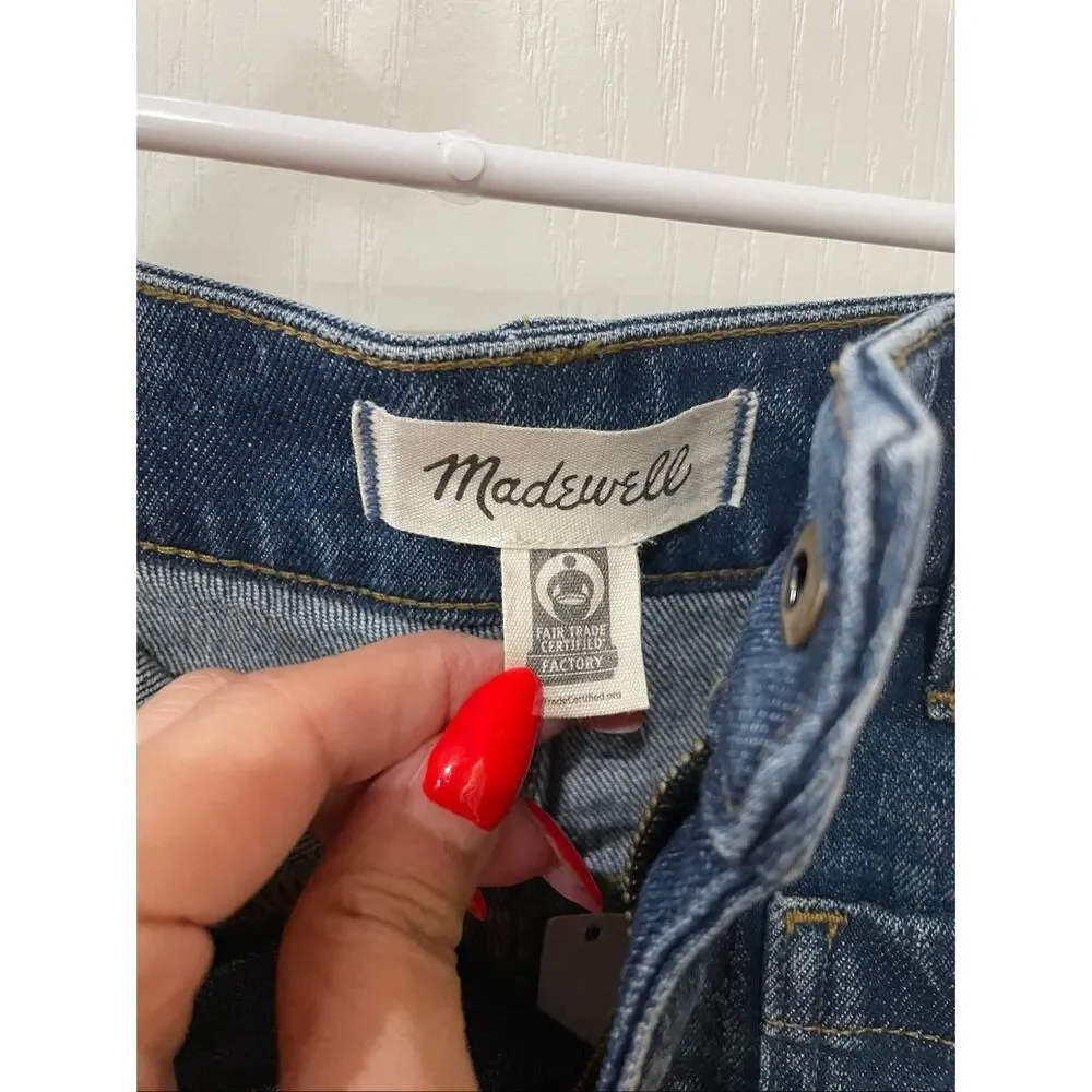 Madewell Curvy Emmett Shorts in a dark wash denim NWT - Picture 4 of 8